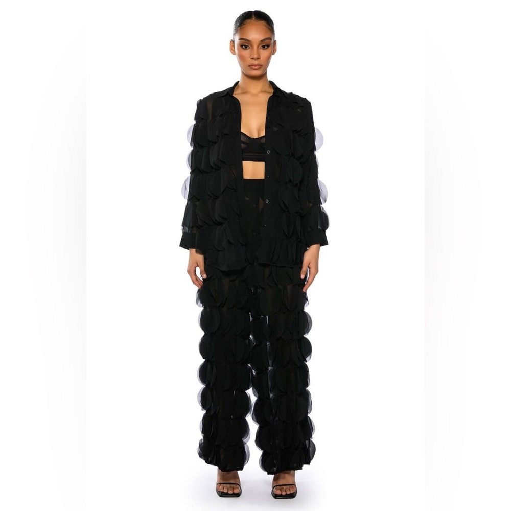 NEXT TIME TEXTURED BUTTON DOWN BLOUSE & NEXT TIME TEXTURED WIDE LEG PANT (Set)